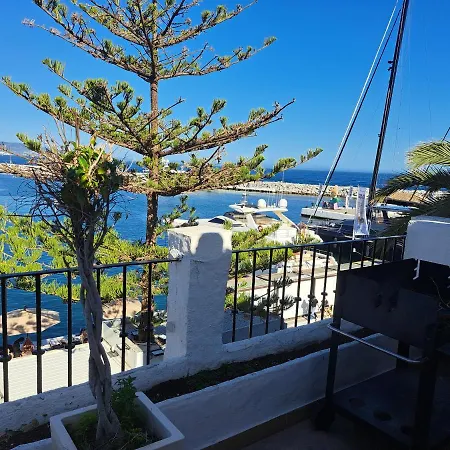 Front With Large Jacuzzi, Double Bed And Sofabed, Overlooking Largest Yachts Marbella