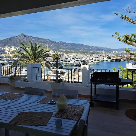 Guest house Front With Large Jacuzzi, Double Bed And Sofabed, Overlooking Largest Yachts Marbella